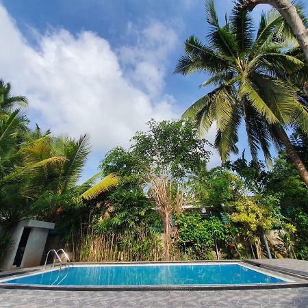 Mihin Villa Bentota Extérieur photo